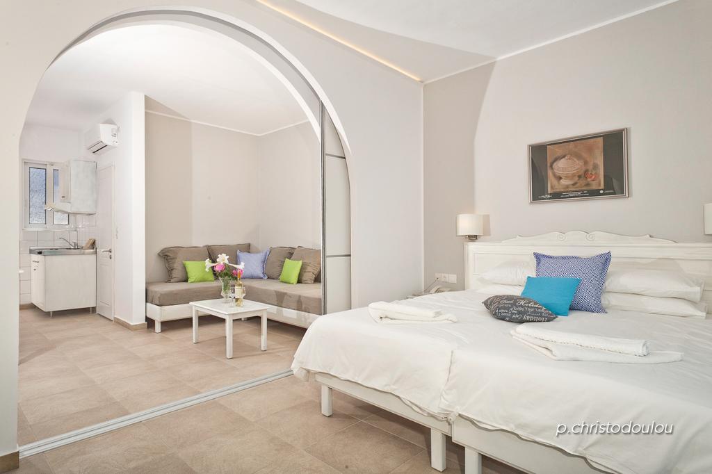 Chc Sound Of The Sea Aparthotel Karpathos Town  Exterior photo